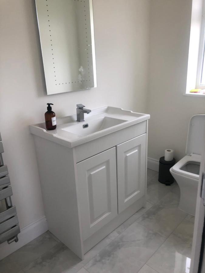 5 Bedroom House In Orpington Bagian luar foto