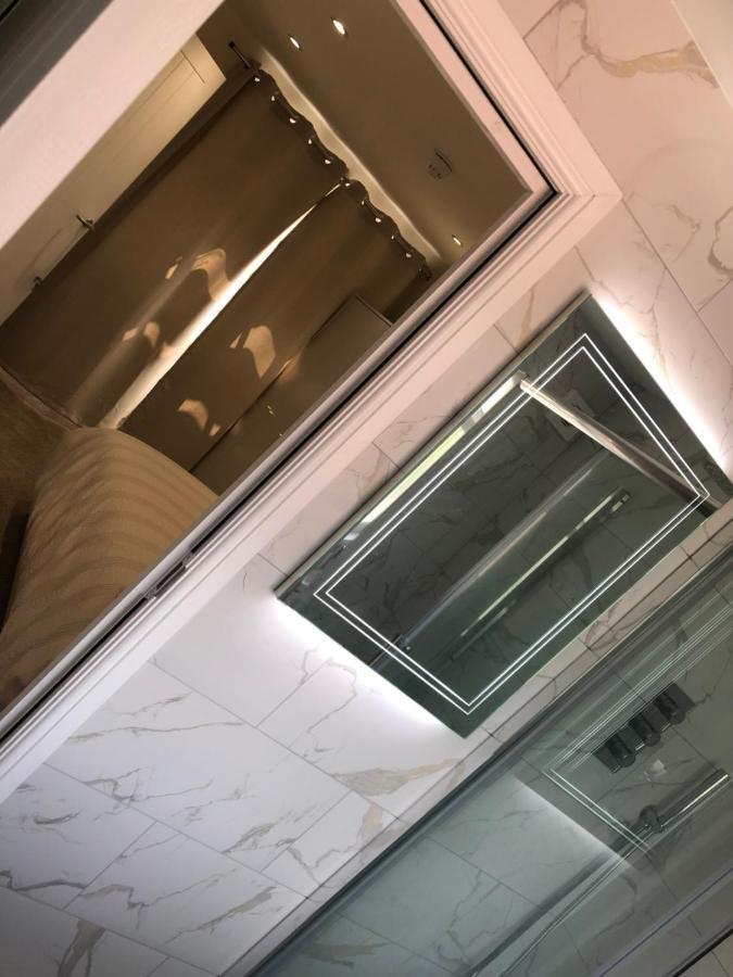 5 Bedroom House In Orpington Bagian luar foto
