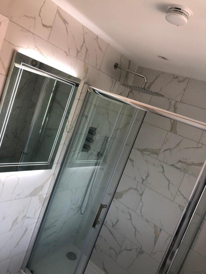 5 Bedroom House In Orpington Bagian luar foto