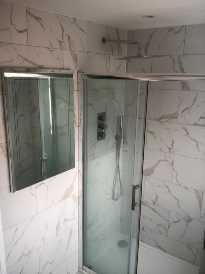 5 Bedroom House In Orpington Bagian luar foto