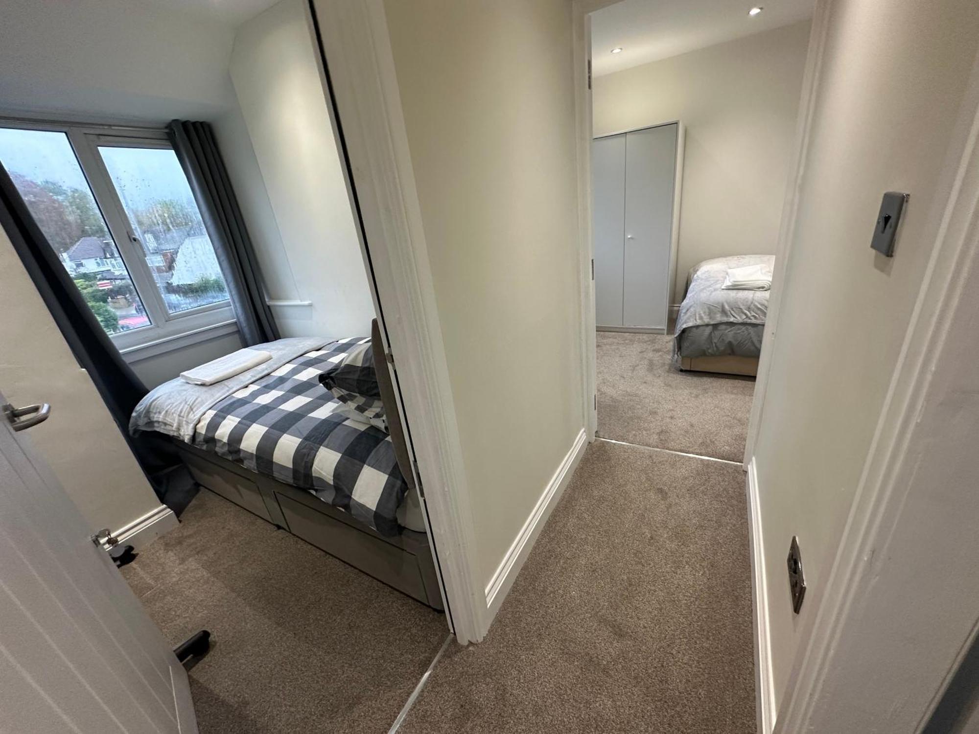 5 Bedroom House In Orpington Bagian luar foto
