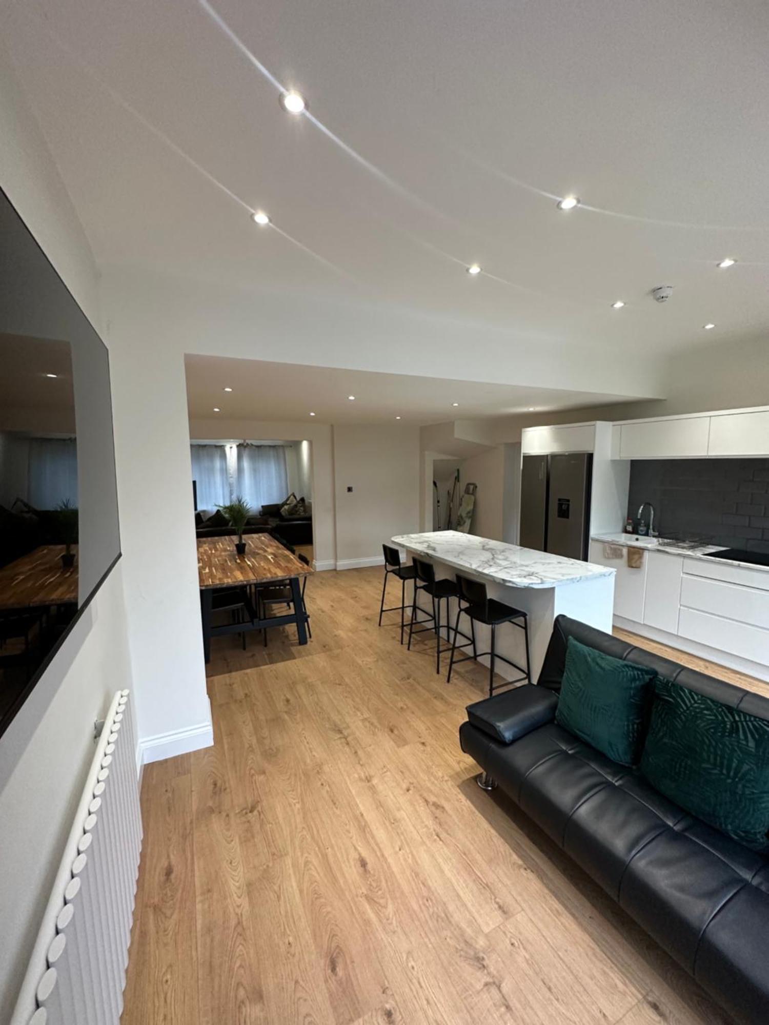 5 Bedroom House In Orpington Bagian luar foto