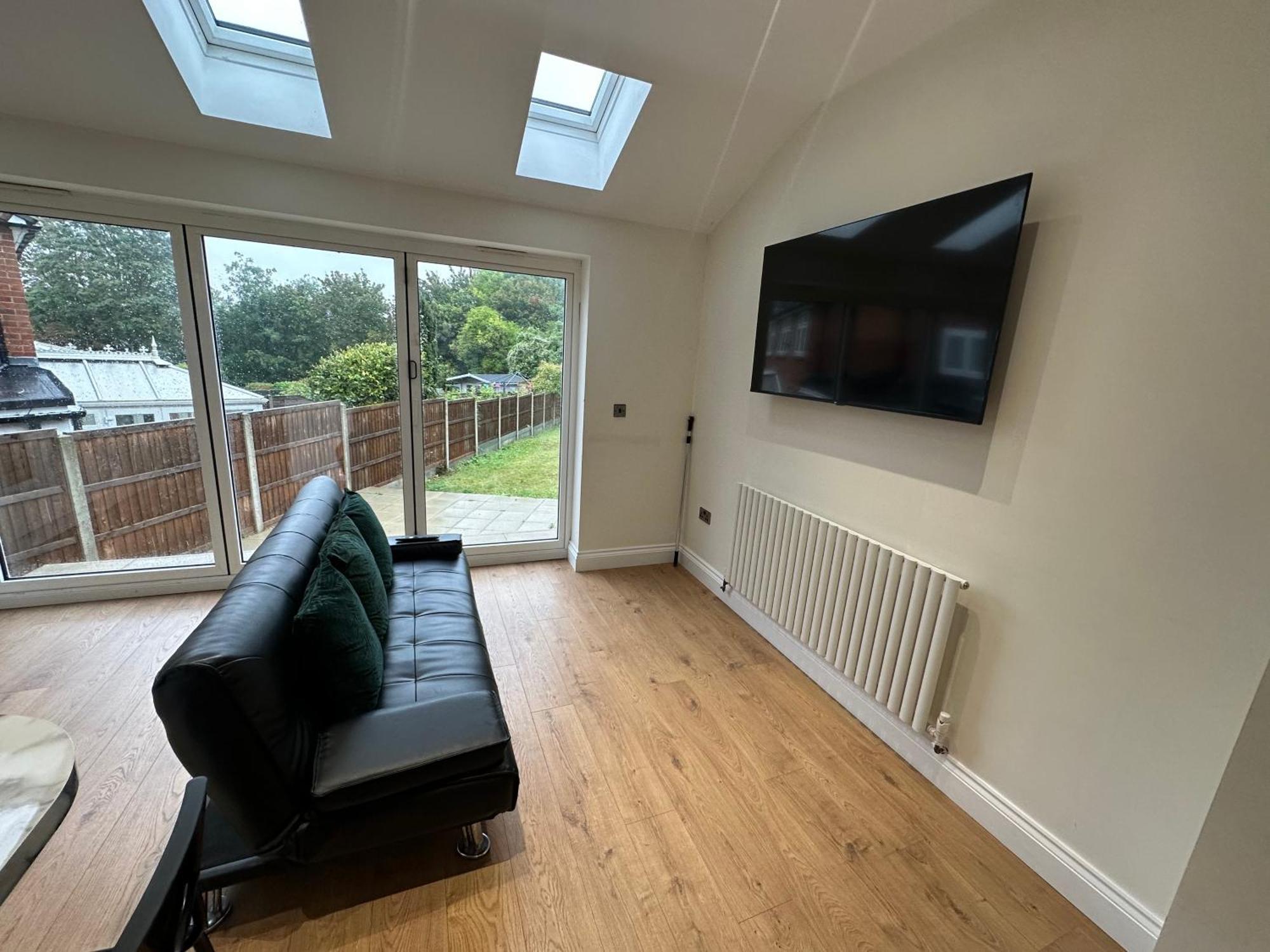 5 Bedroom House In Orpington Bagian luar foto