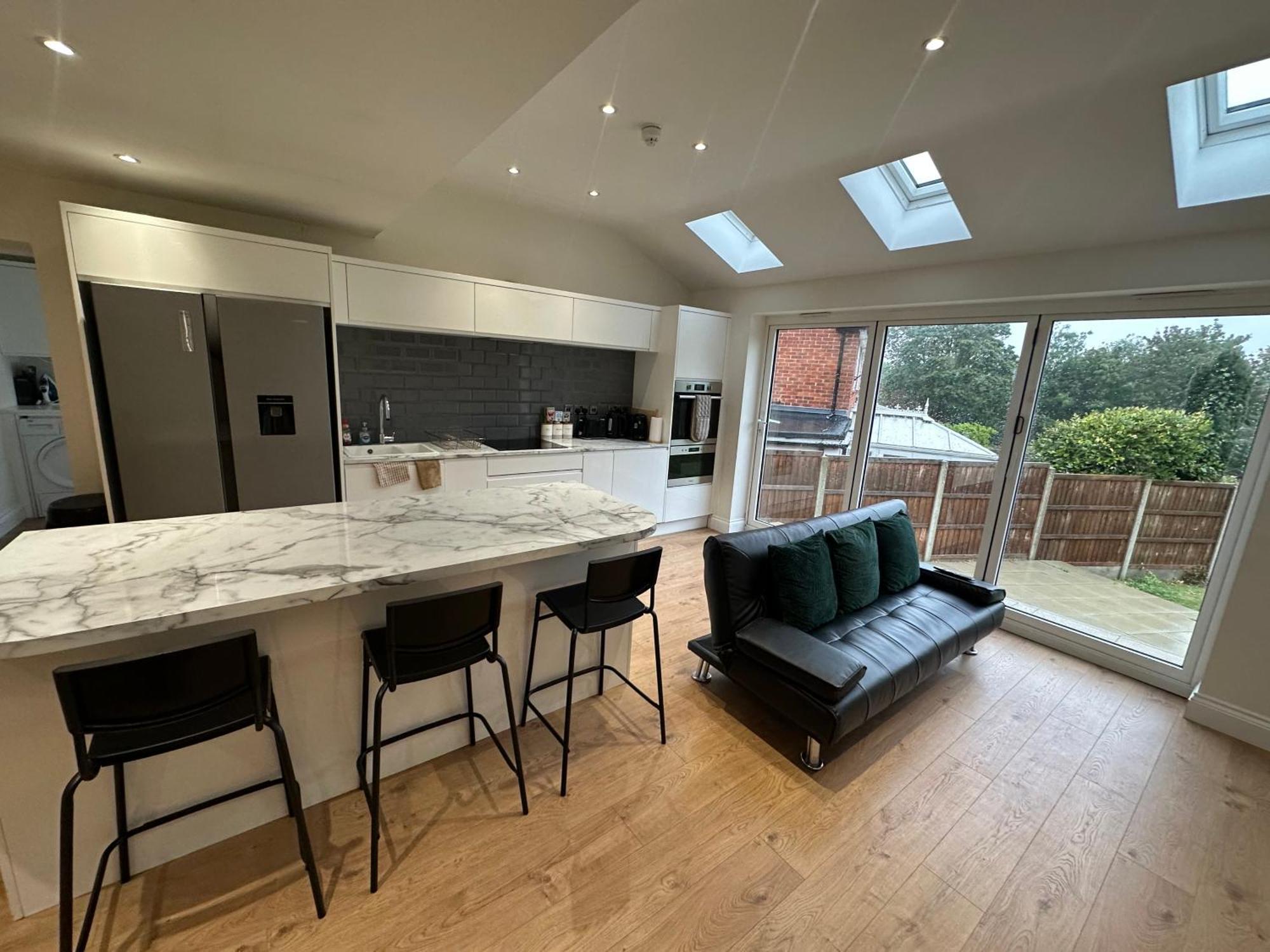 5 Bedroom House In Orpington Bagian luar foto
