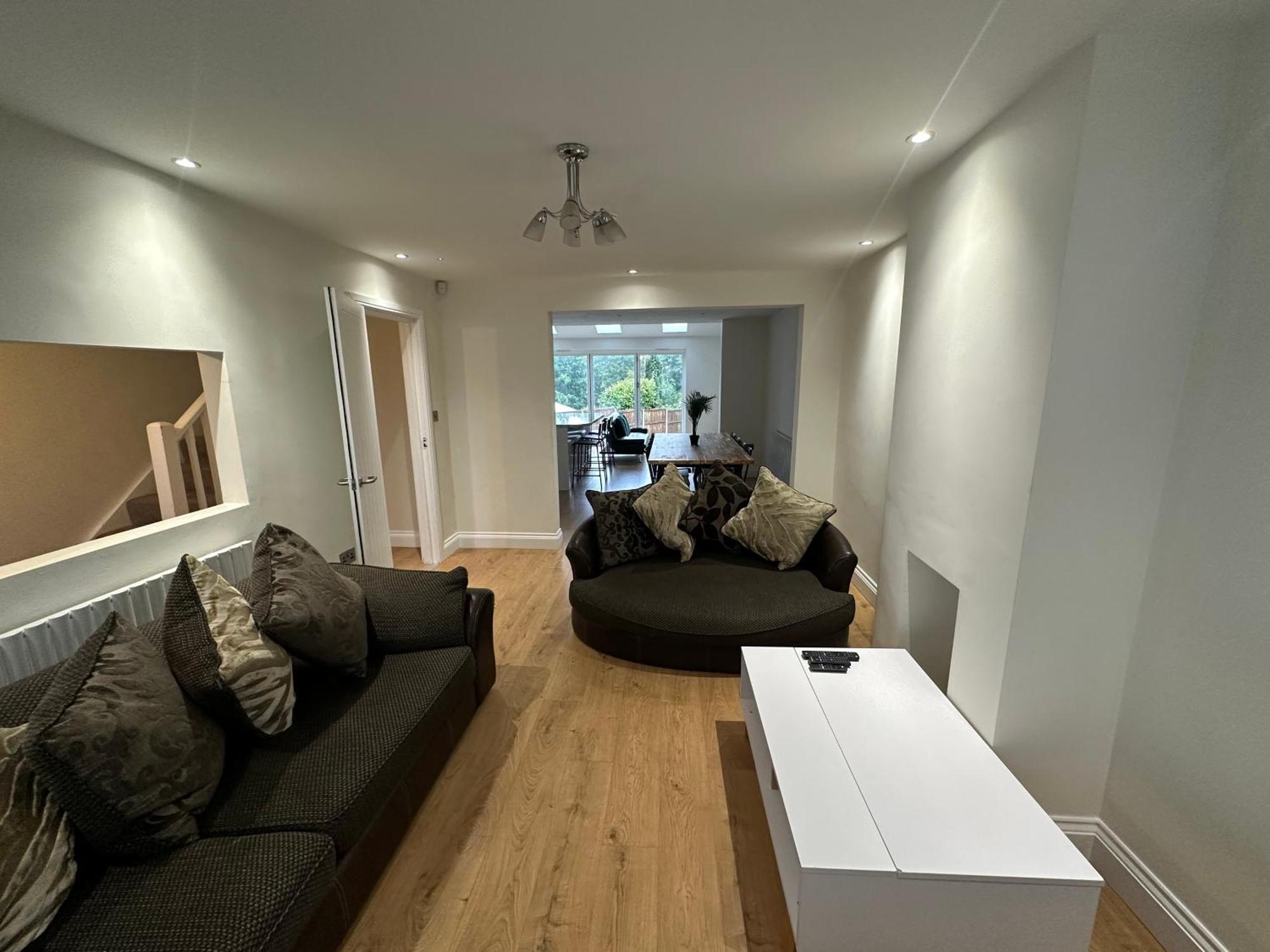 5 Bedroom House In Orpington Bagian luar foto