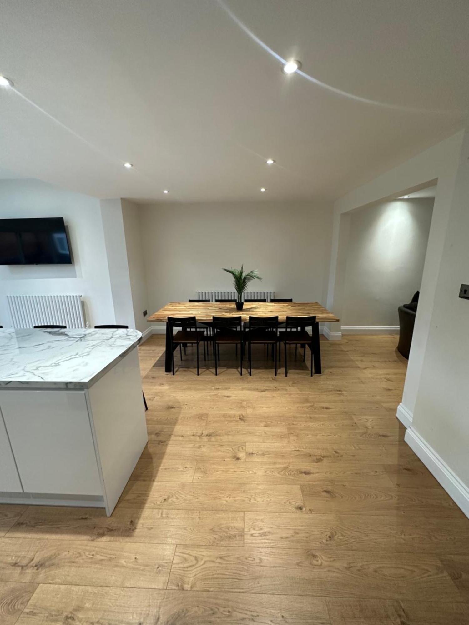 5 Bedroom House In Orpington Bagian luar foto