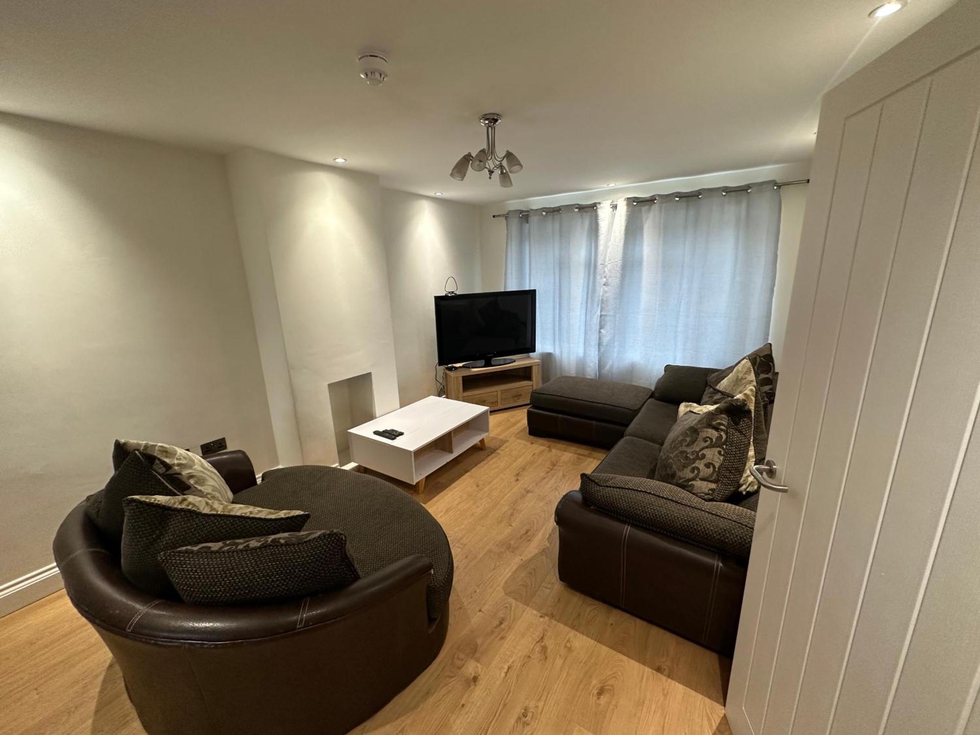 5 Bedroom House In Orpington Bagian luar foto
